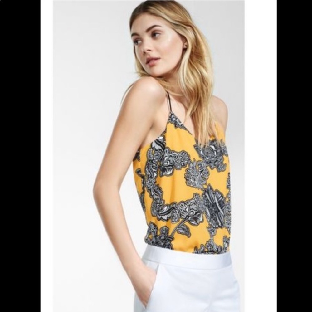 💕6 listings/$12💕 EXPRESS Barcelona top